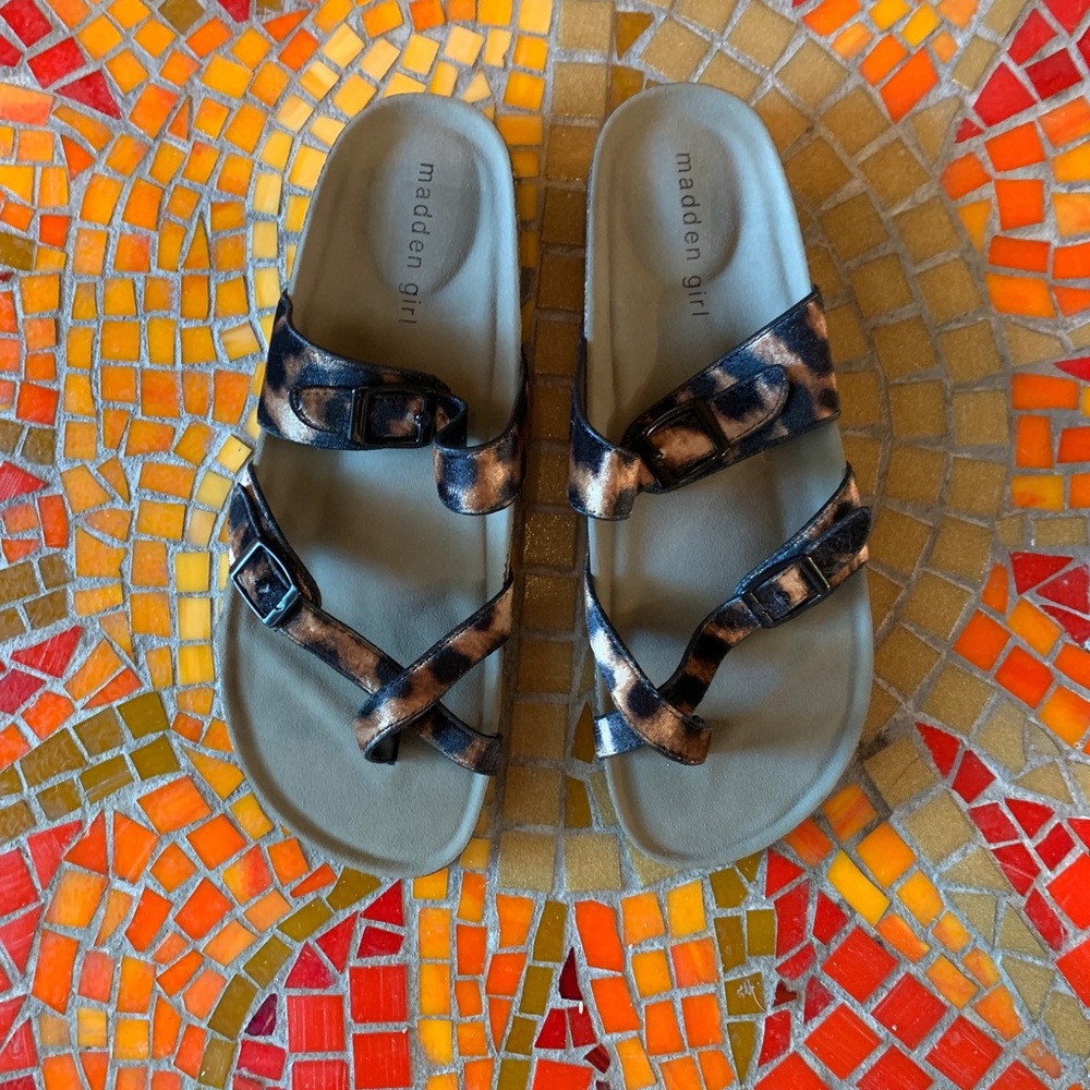 Madden Girl Bryceee Leo Velvet Sandals